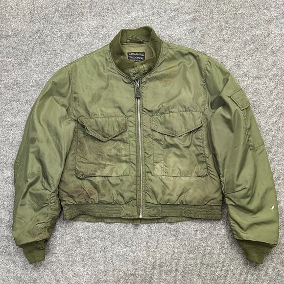 Vintage U.S. Navy Winter Flying Suit Jacket MIL-S-18342B Buwep WEP 42R